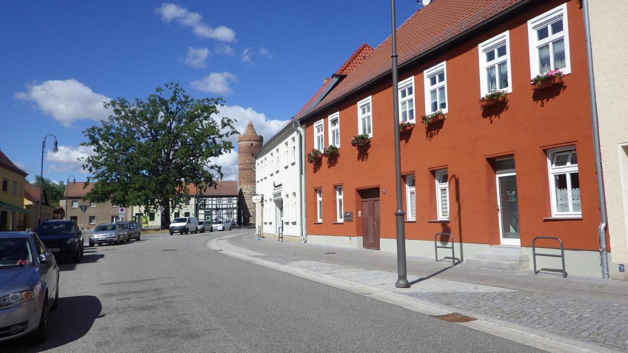 Ferienwohnung Grosse / Werner Jüterbog エクステリア 写真